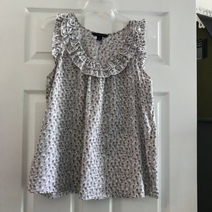 2 sleeveless tops...great shape..